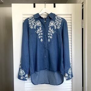 Solitaire Embroidered Denim Long-Sleeve Button Down Shirt Size M